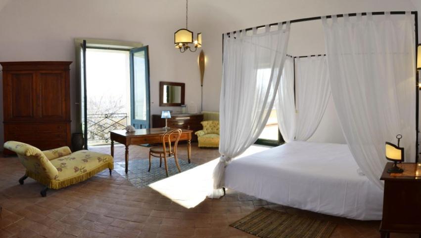 Bed and breakfast Palazzo Pozzillo Extérieur photo